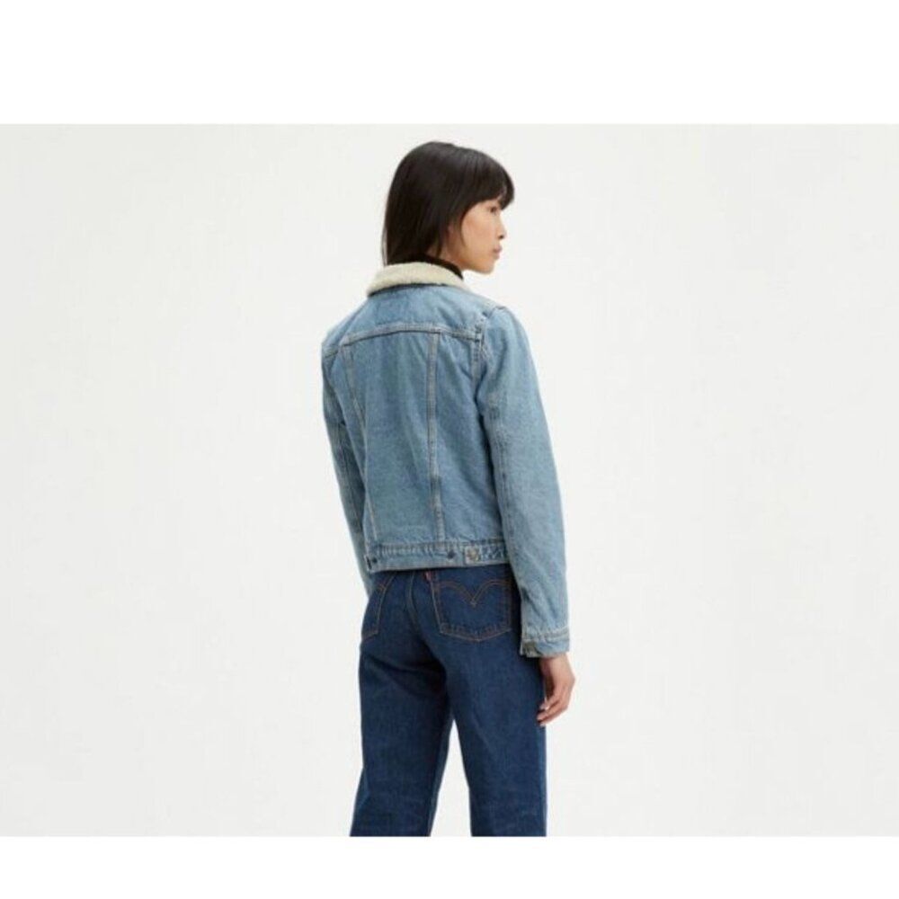 Levi's NWT Sz XS Slim Fit Divided Blue Original Sherpa Trucker Jean Jacket - Picture 11 of 12
